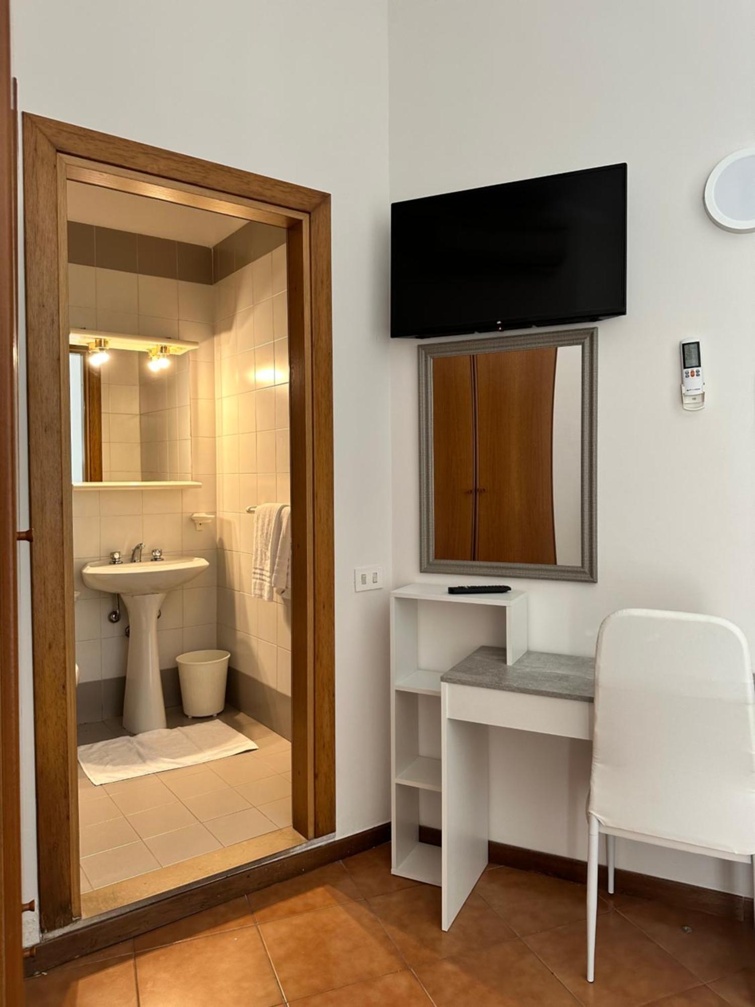 Oasi Santa Rosa Hotell Roma Eksteriør bilde